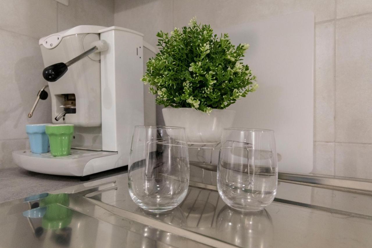Flat 07 - New Opening Apartment Rome Bagian luar foto